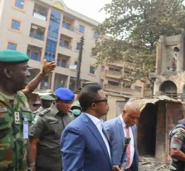 Photos: Governor Obiano Visits The Mosque Which Was Attacked In Onitsha Yesterday